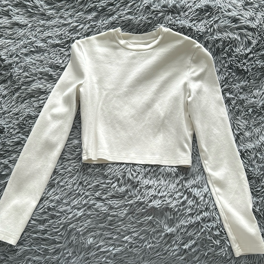 SOLD Shein Cropped Long sleeve